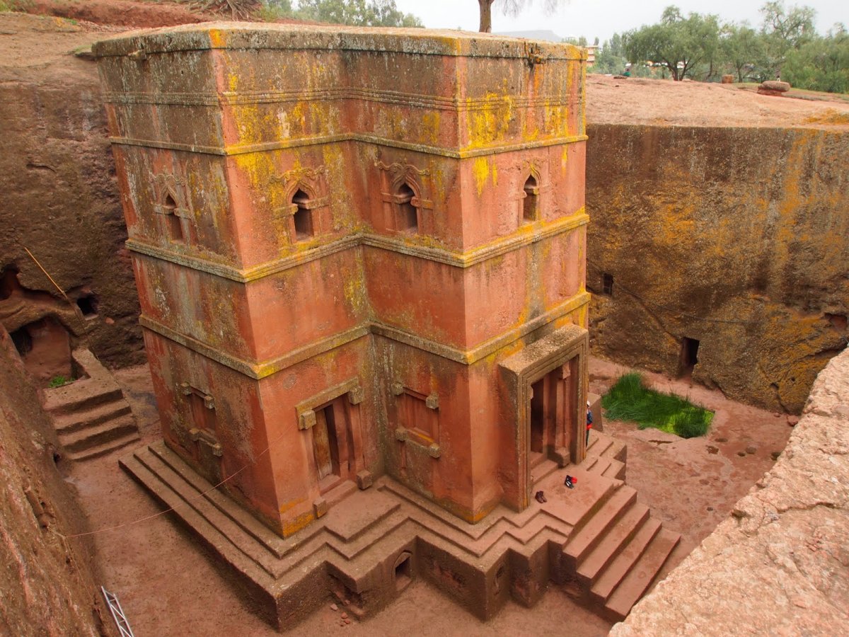 Эфиопия храм в скале