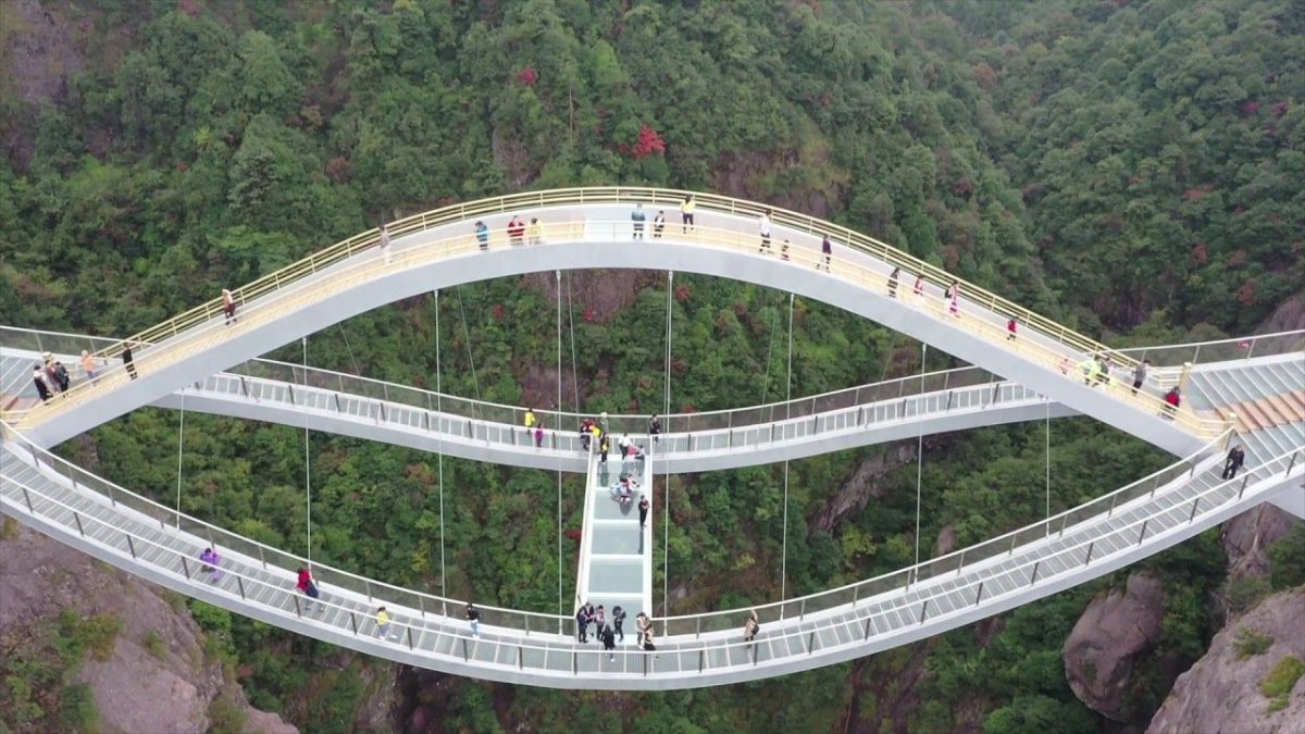Япония стеклянный мост