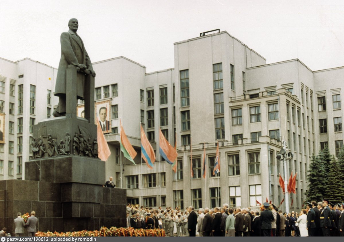 Памятник ленину в беларуси
