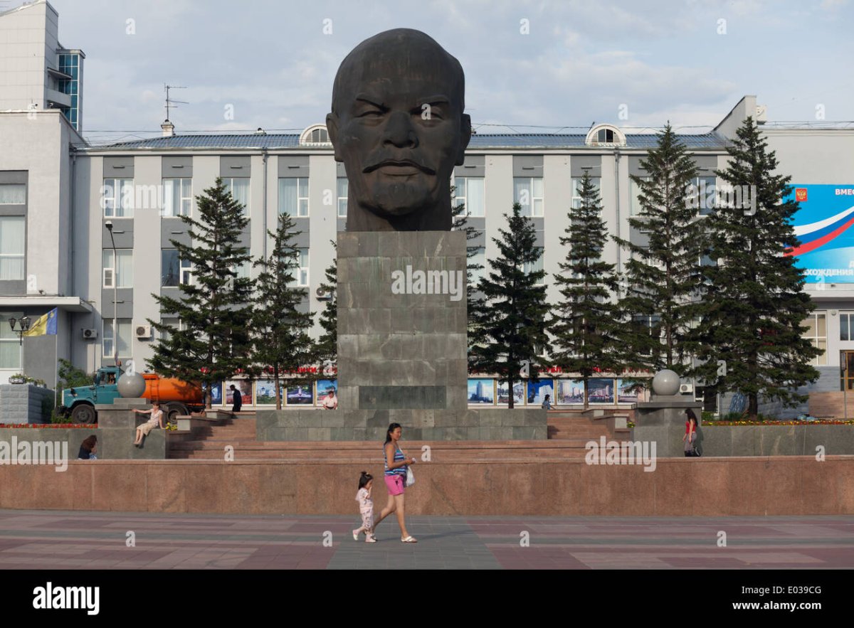 Голова ленина в улан удэ рисунок