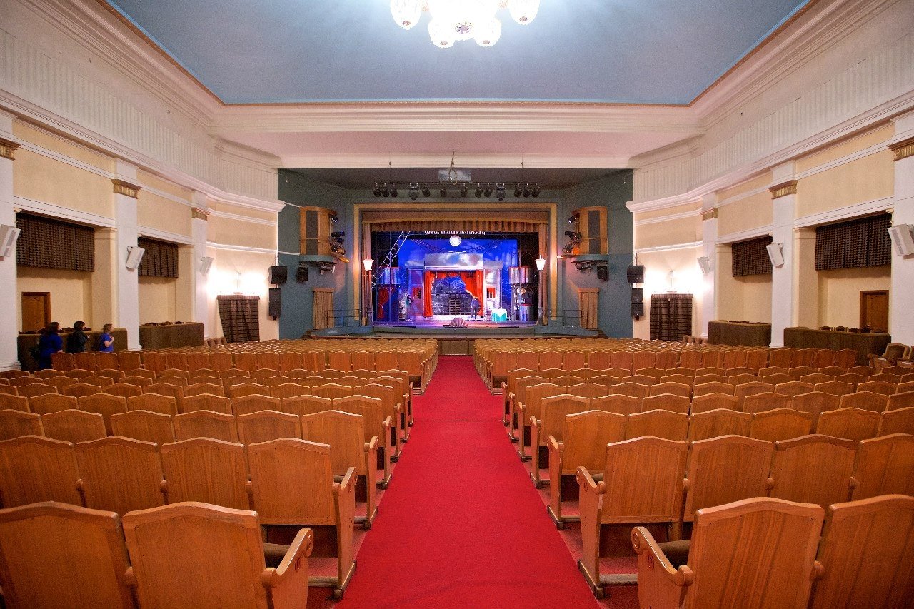 театр музкомедии большой зал
