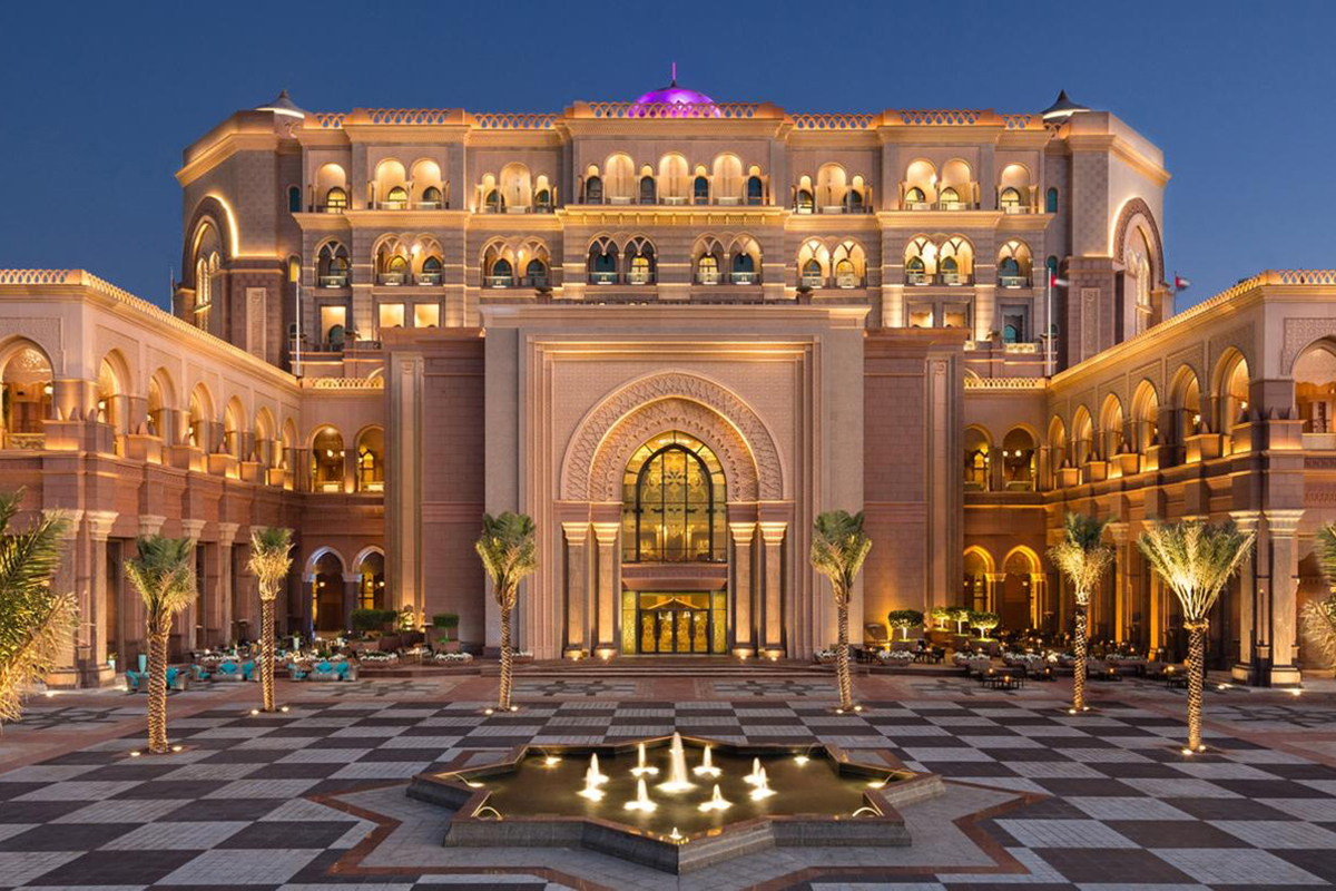 Абу даби эммират проекты. Дворец шейха в Абу-Даби. Emirates Palace в Абу-Даби. Абу Даби отель эмират Палас. Дворец Эмиратов (Emirates Palace), Абу-Даби.