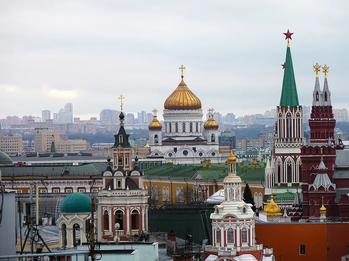 Москва Кремль храм Христа Спасителя