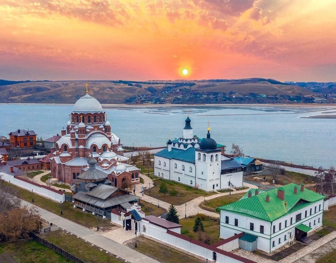 Иоанно-Предтеченский монастырь Свияжск