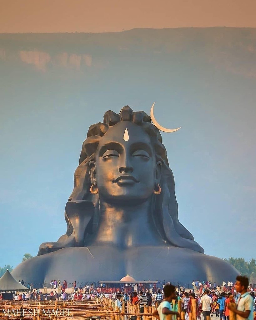 Adiyogi Шива статуя