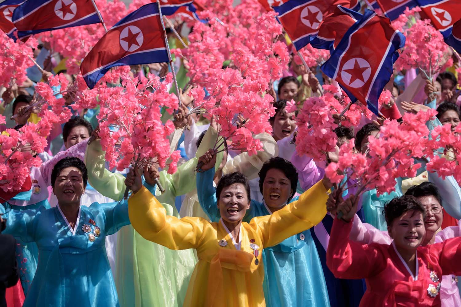 Население северной кореи на 2023 численность населения. Народ КНДР. Жители Южной Кореи. Население Кореи. Жители Северной Кореи.