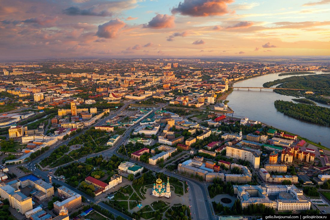 Город Омск с высоты птичьего полета
