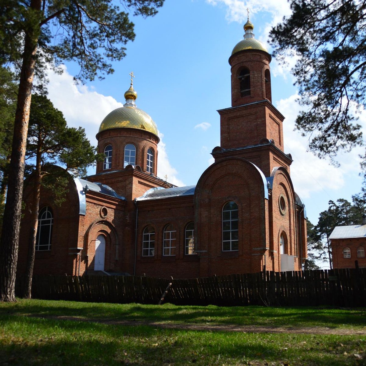 Покровский храм. Г. Бийск.
