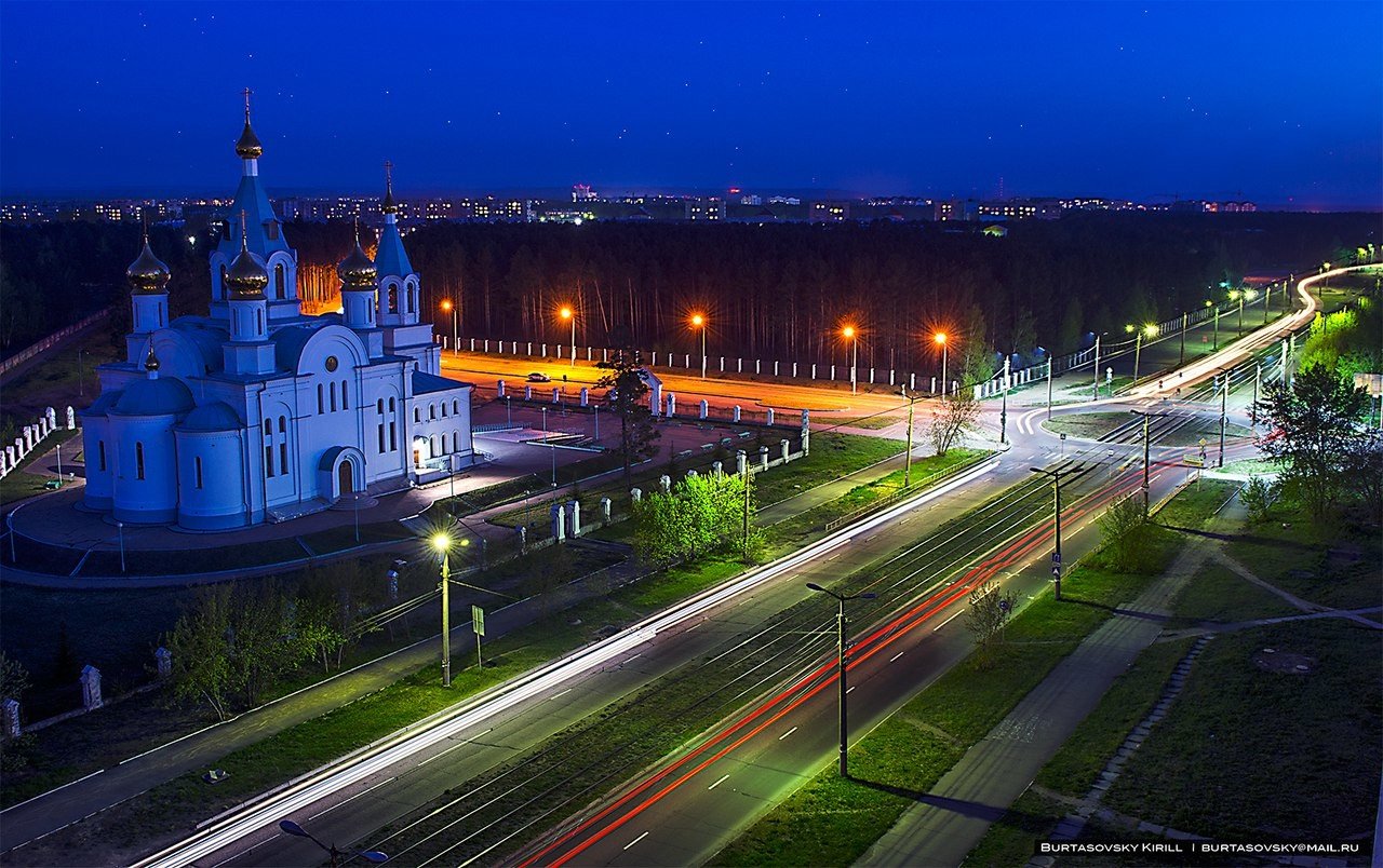 Ангарск свято троицкий. Ангарск город. Ангарск любимый город ночной. Ангарск достопримечательности ночной.