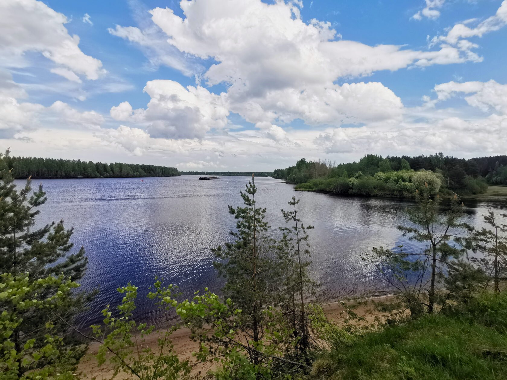 Лодейное поле карелия. Лодейное поле. Свирь Карелия. Лодейное поле база отдыха.