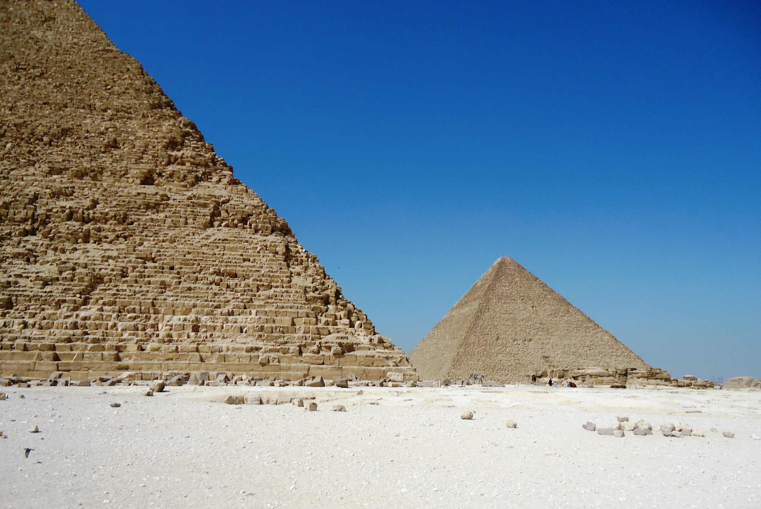 Пирамида хеопса своими руками. Пирамида Хеопса. Верхушка пирамиды Хеопса. Пирамида Хефрена верхушка. Пирамида Хеопса сверху.