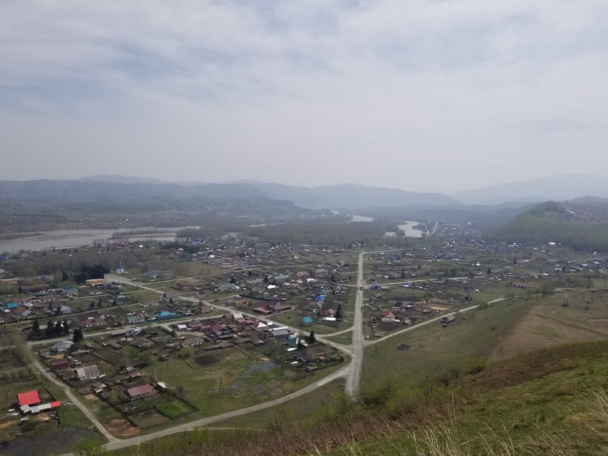 Погода село ая горный алтай. Деревня ая Алтайский край. Село ая горный Алтай. Гора веселая Алтайский край. Гора весёлая горный Алтай.