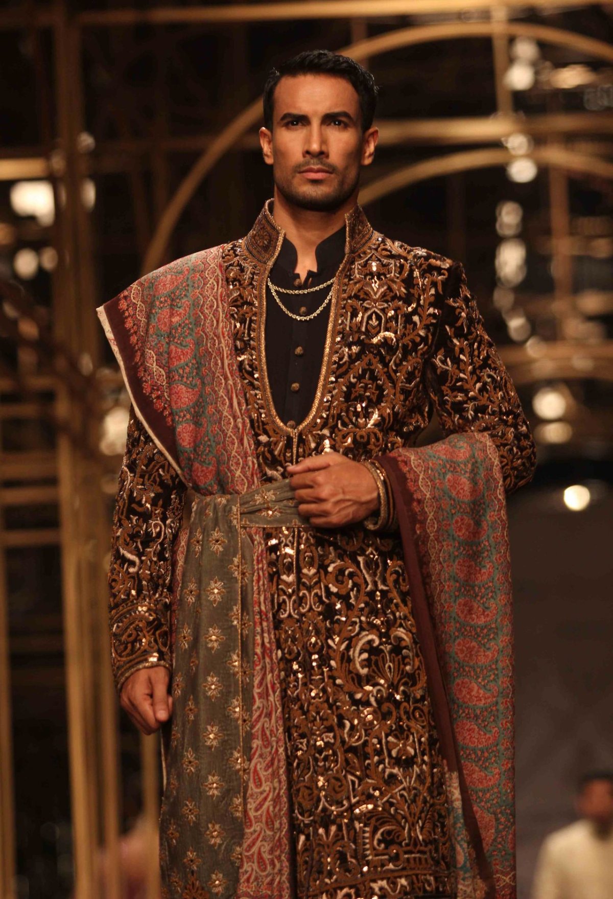Традиционная мужская одежда в индии