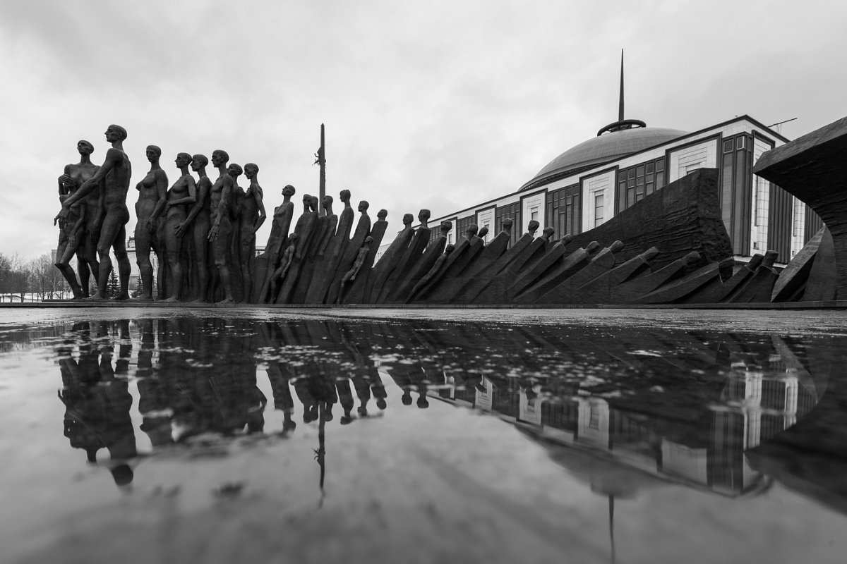 Памятник жертвам Холокоста в Москве на Поклонной горе