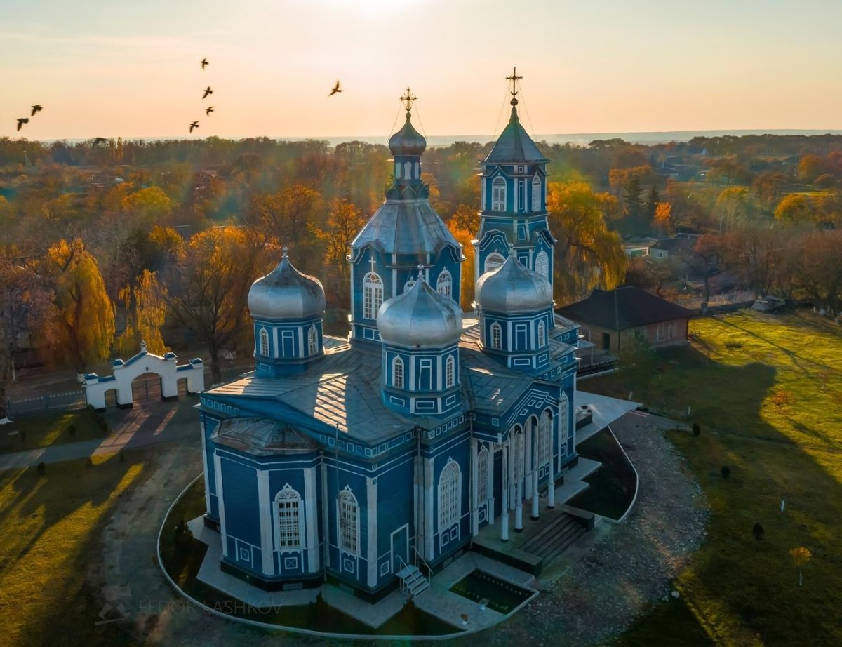 Храм рождества пресвятой богородицы. Храм Рождества Пресвятой Богородицы Ставропольский край. Храм Рождества Пресвятой Богородицы станица Рождественская. Храм станица Рождественская Ставропольский край. Церковь Рождества Богородицы Рождественская Ставропольский край.