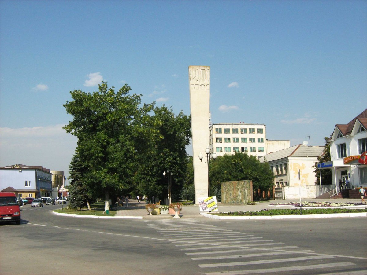 Прохладный. Прохладный Кабардино-Балкария. Город Прохладный КБР. Маяк в Прохладный КБР. Город Прохладный Маяк.