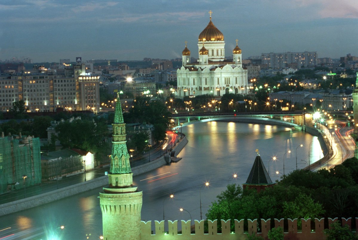 Храм Христа Спасителя и Кремль