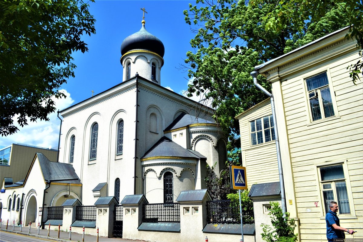 Церковь Покрова Пресвятой Богородицы на Остоженке
