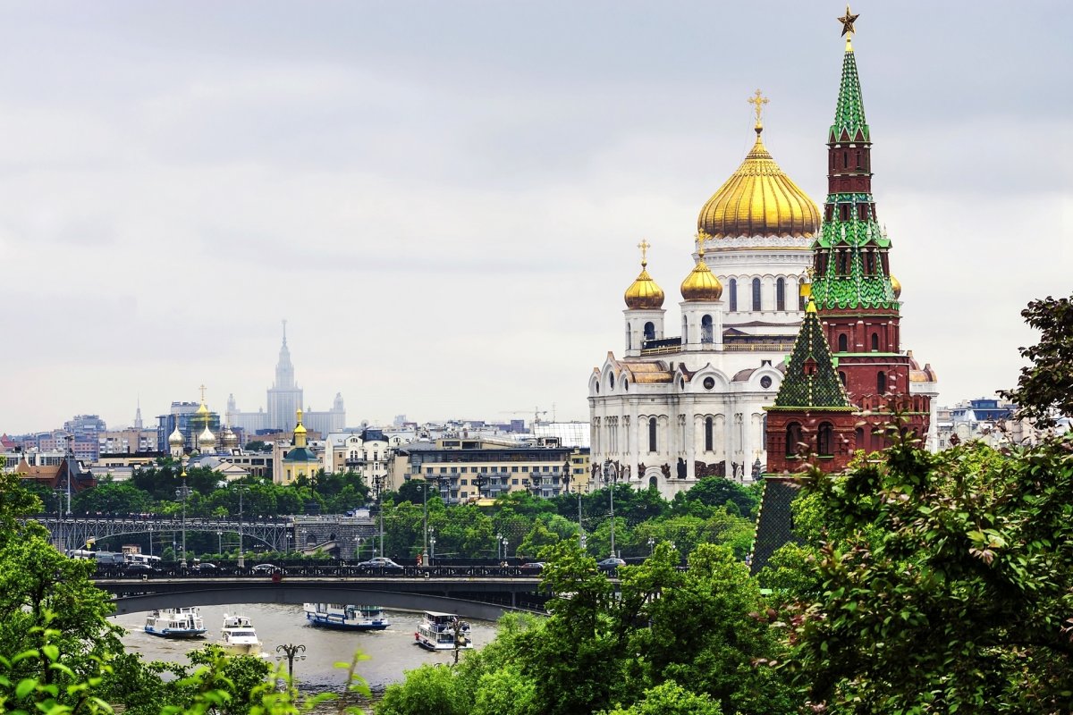 Москва Кремль храм Христа Спасителя