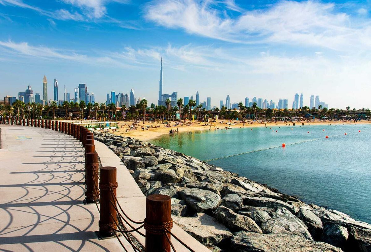 Бассейн с VOCO Dubai