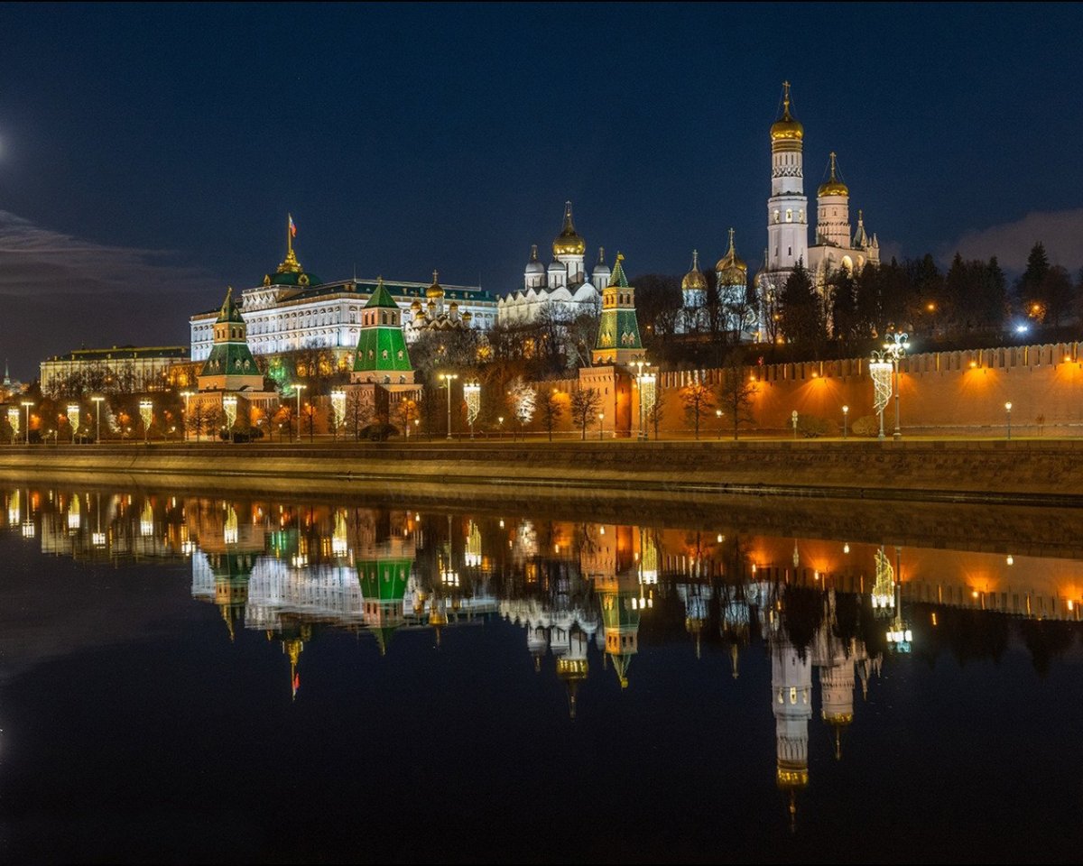 Вид Москвы Кремль, река собор