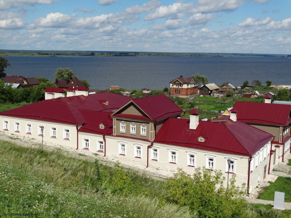 Свияжск набережная