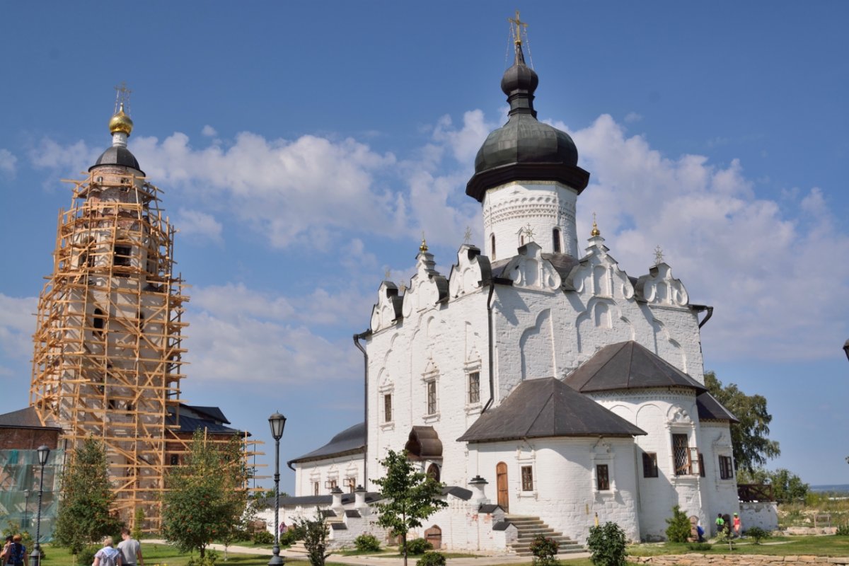 Остров-град Свияжск (64 км от г. Казань)