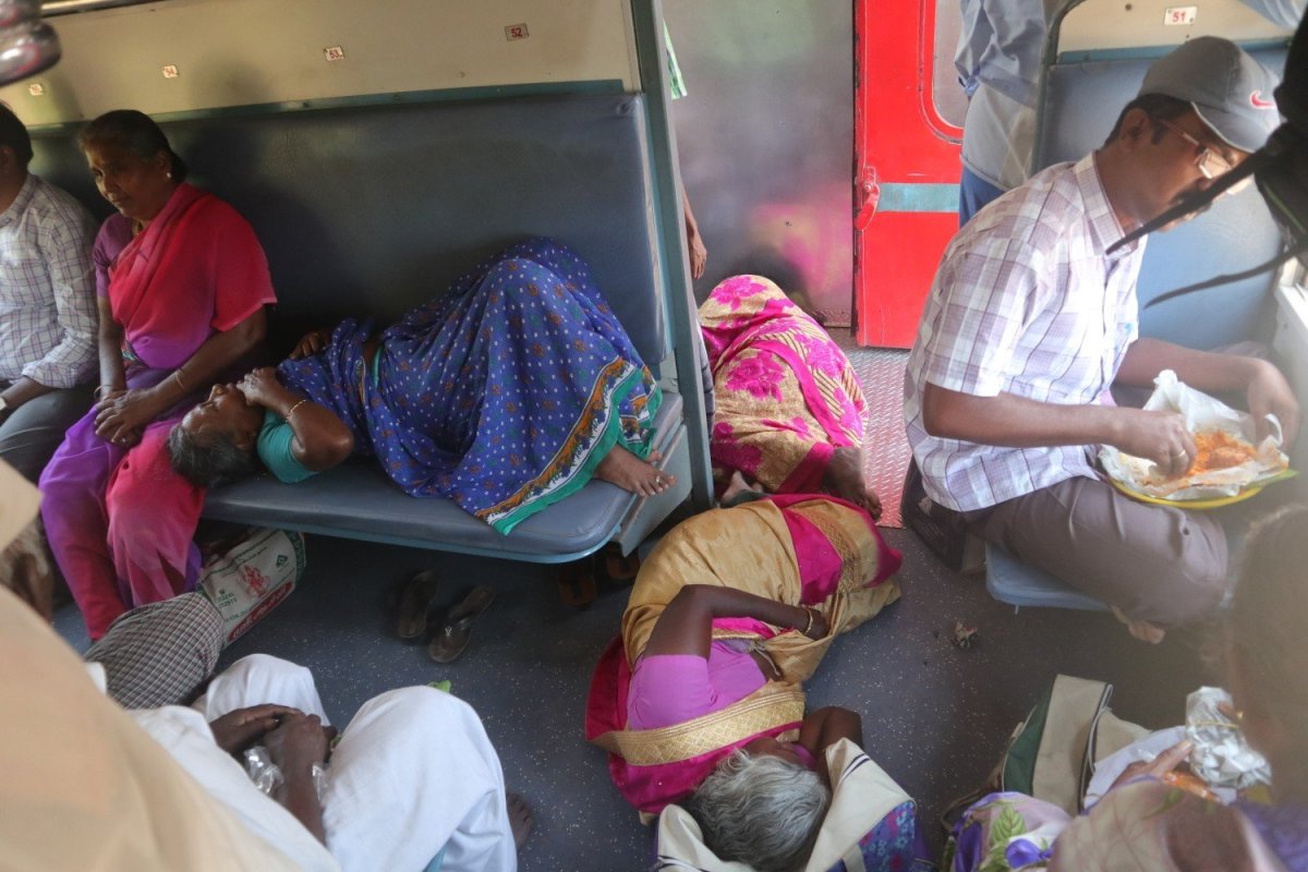 Фото поезда в индии