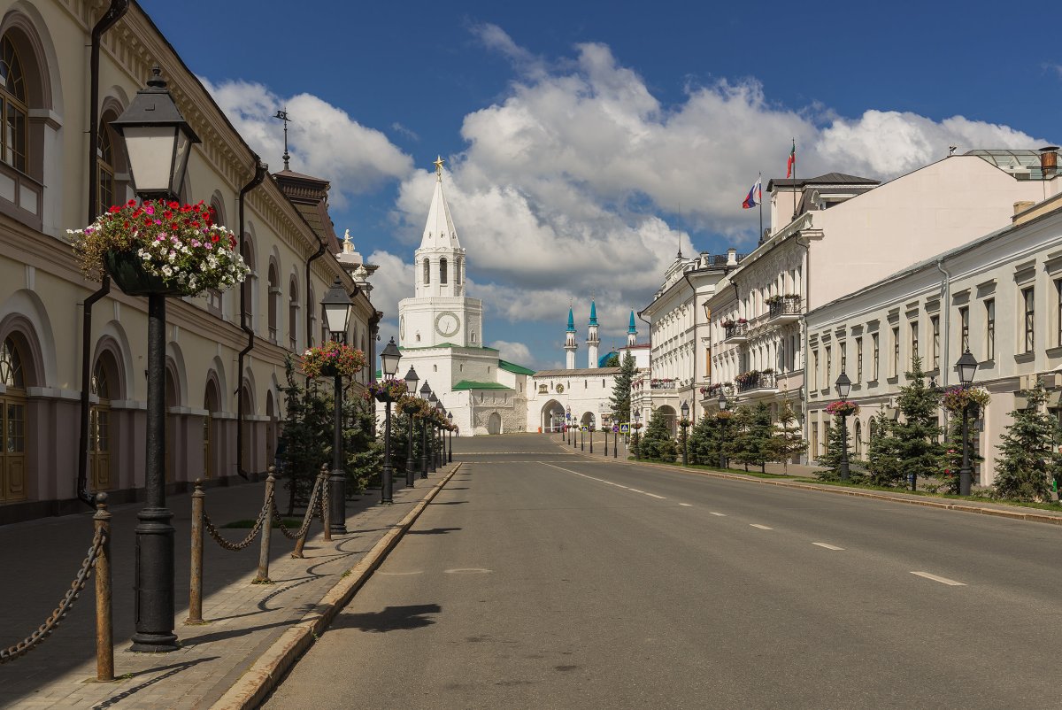 Ул Кремлевская Казань