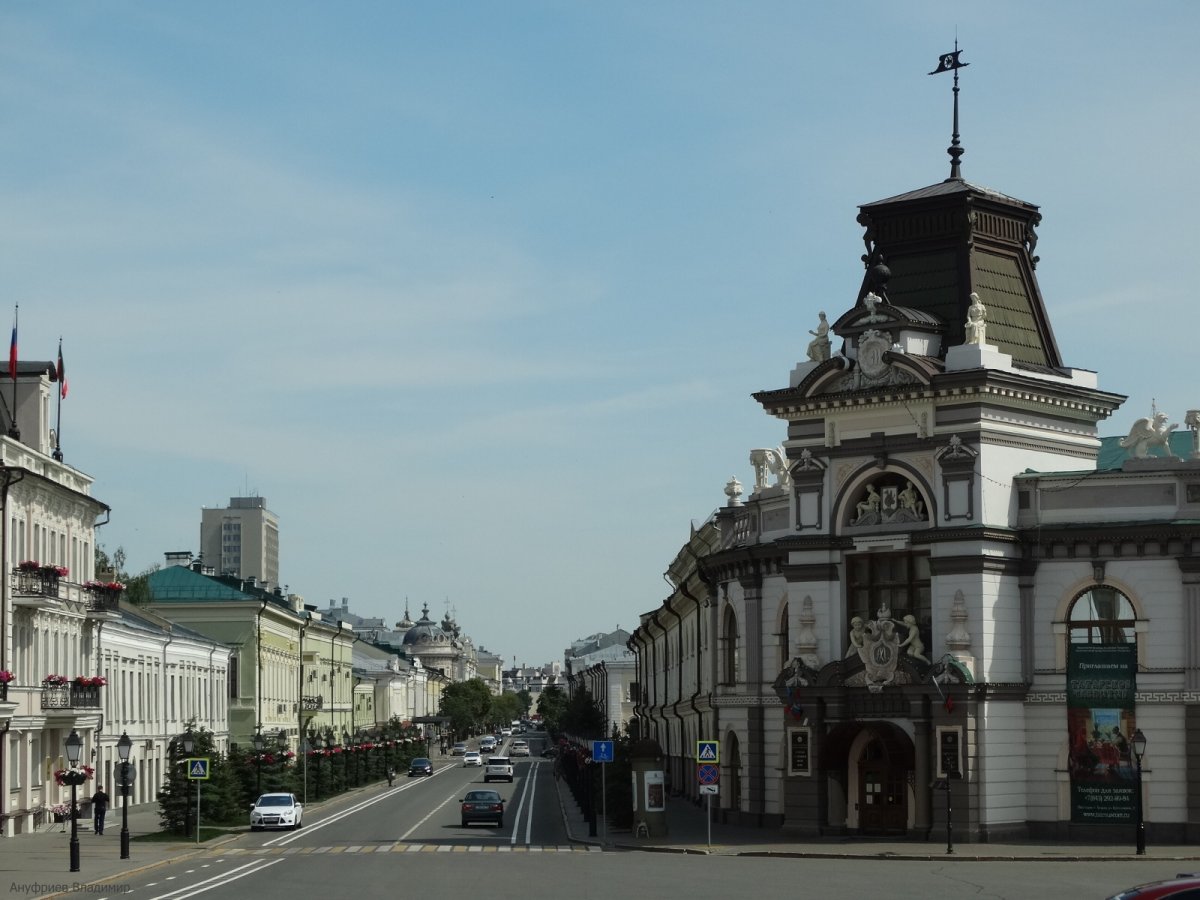 Улица Кремлевская Казань
