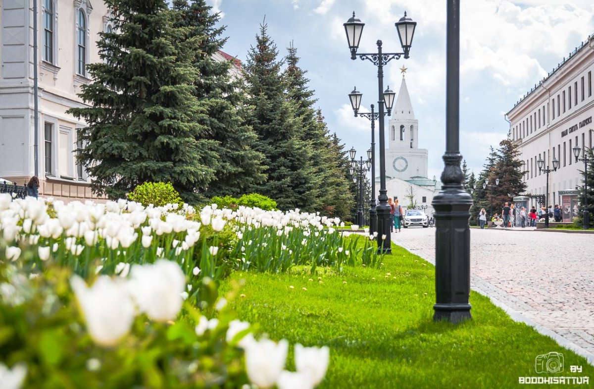 Казань улица Кремлевская поздняя осень