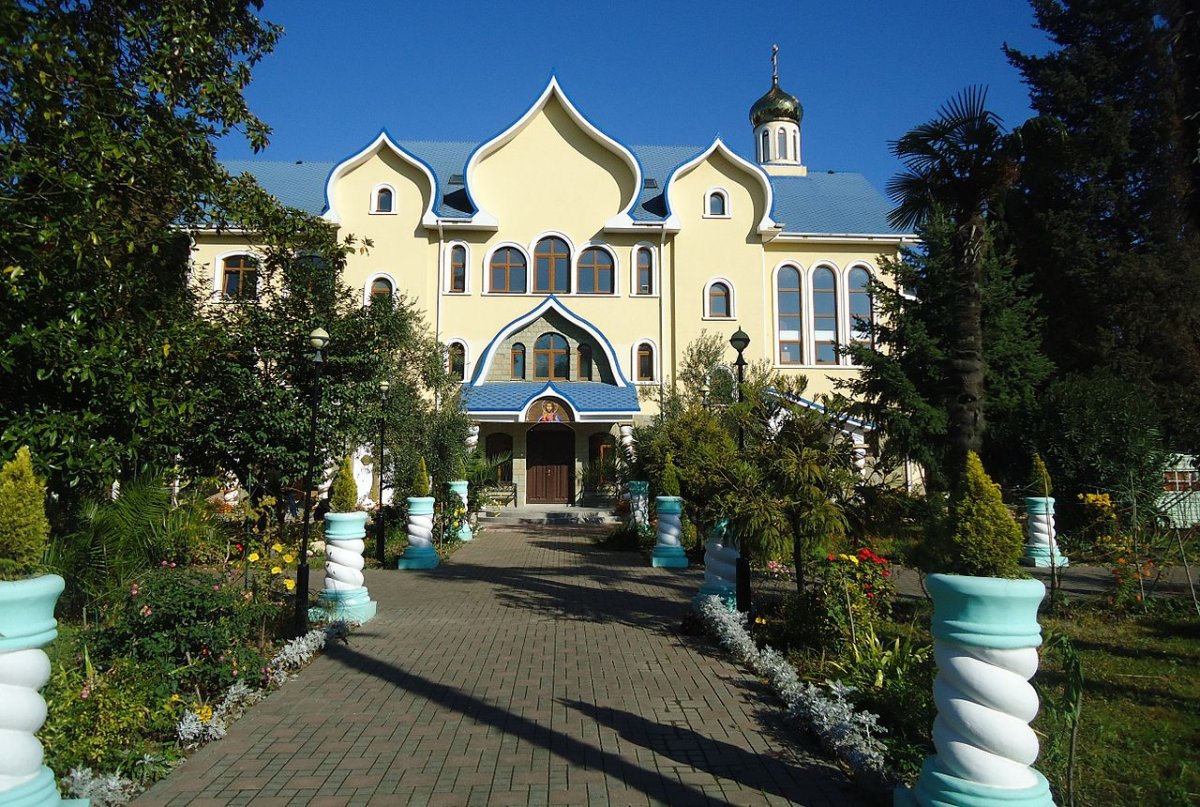 Церковь Святой Троицы в Сочи