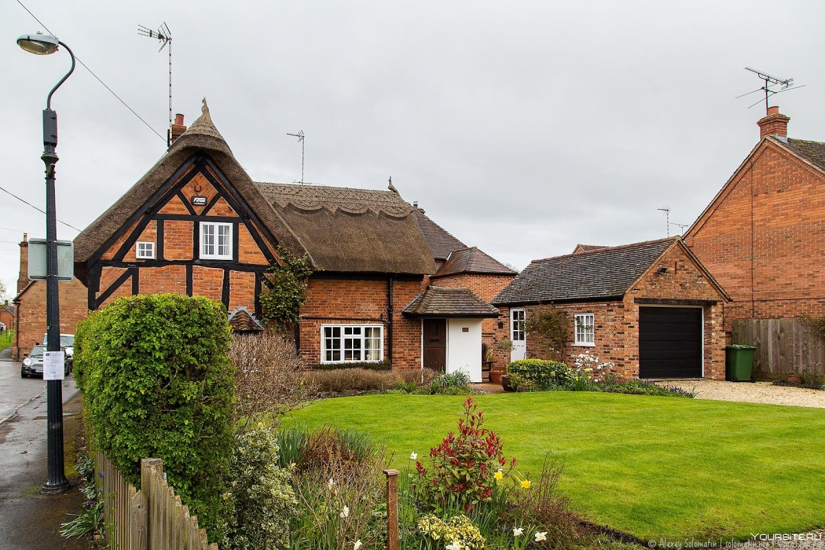 Деревня Stoneleigh Англия