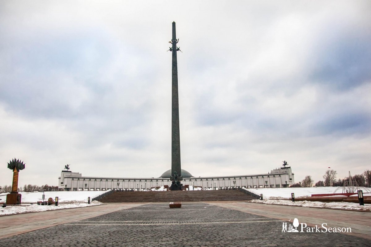 поклонная гора стелла