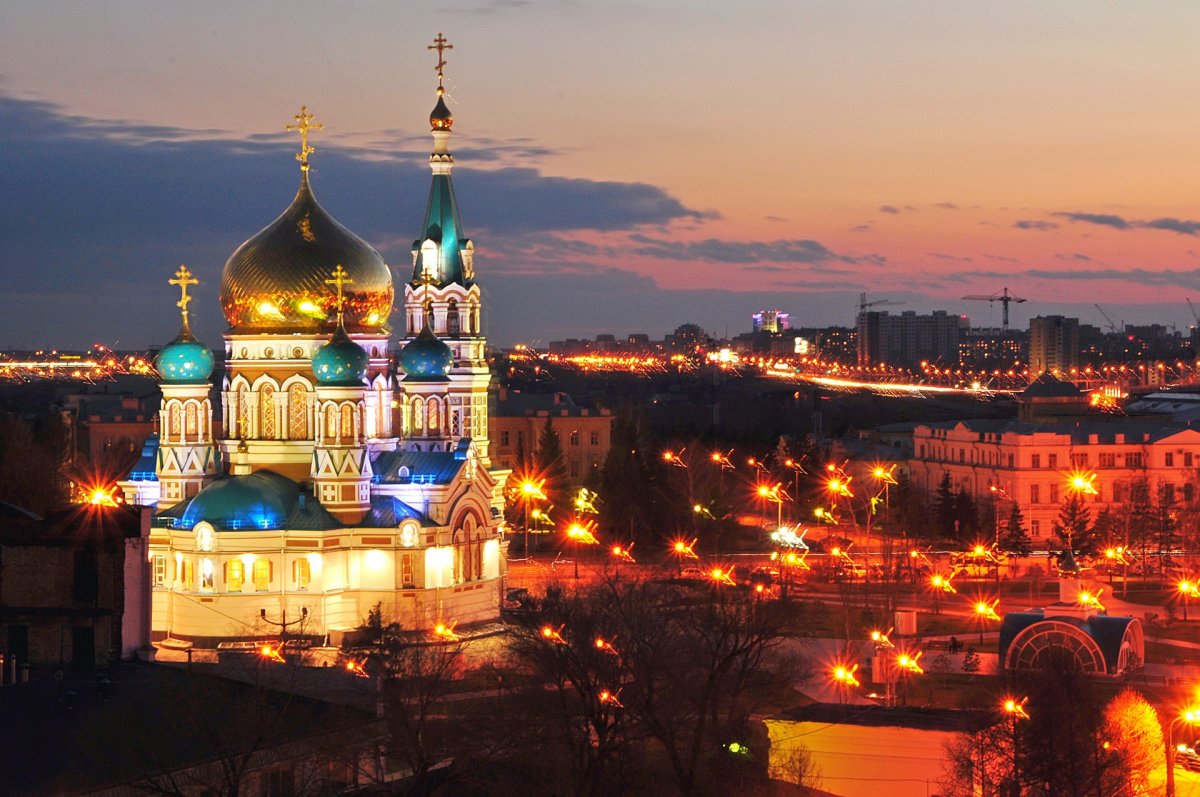 Успенский собор Омск ночью