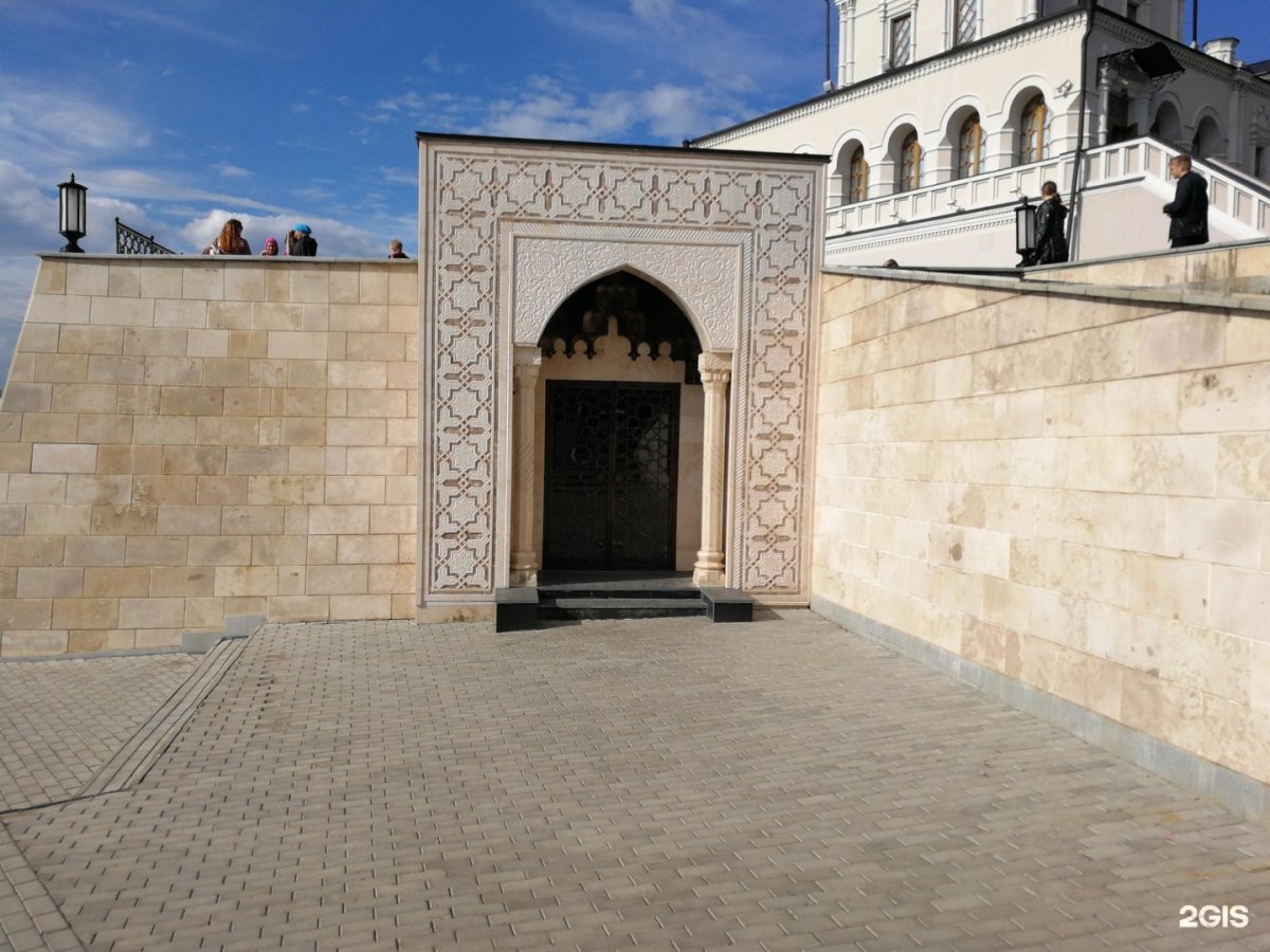 Мавзолей казанских Ханов в Казани