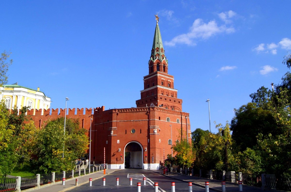 Боровицкая башня Московского Кремля