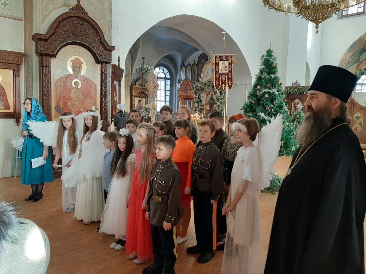 Тулун храм Покрова Божией матери изнутри