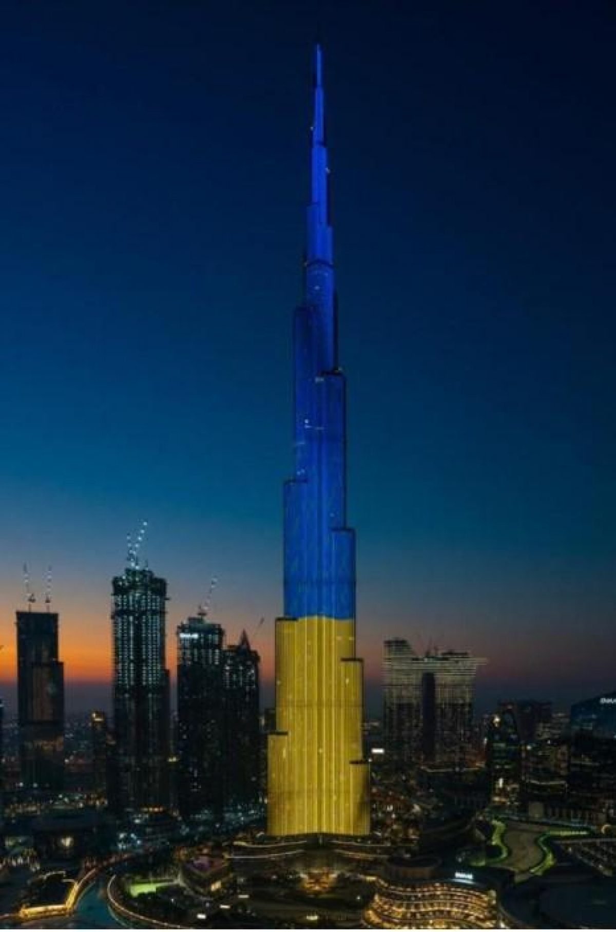 Небоскреб Burj khalifa в Дубае