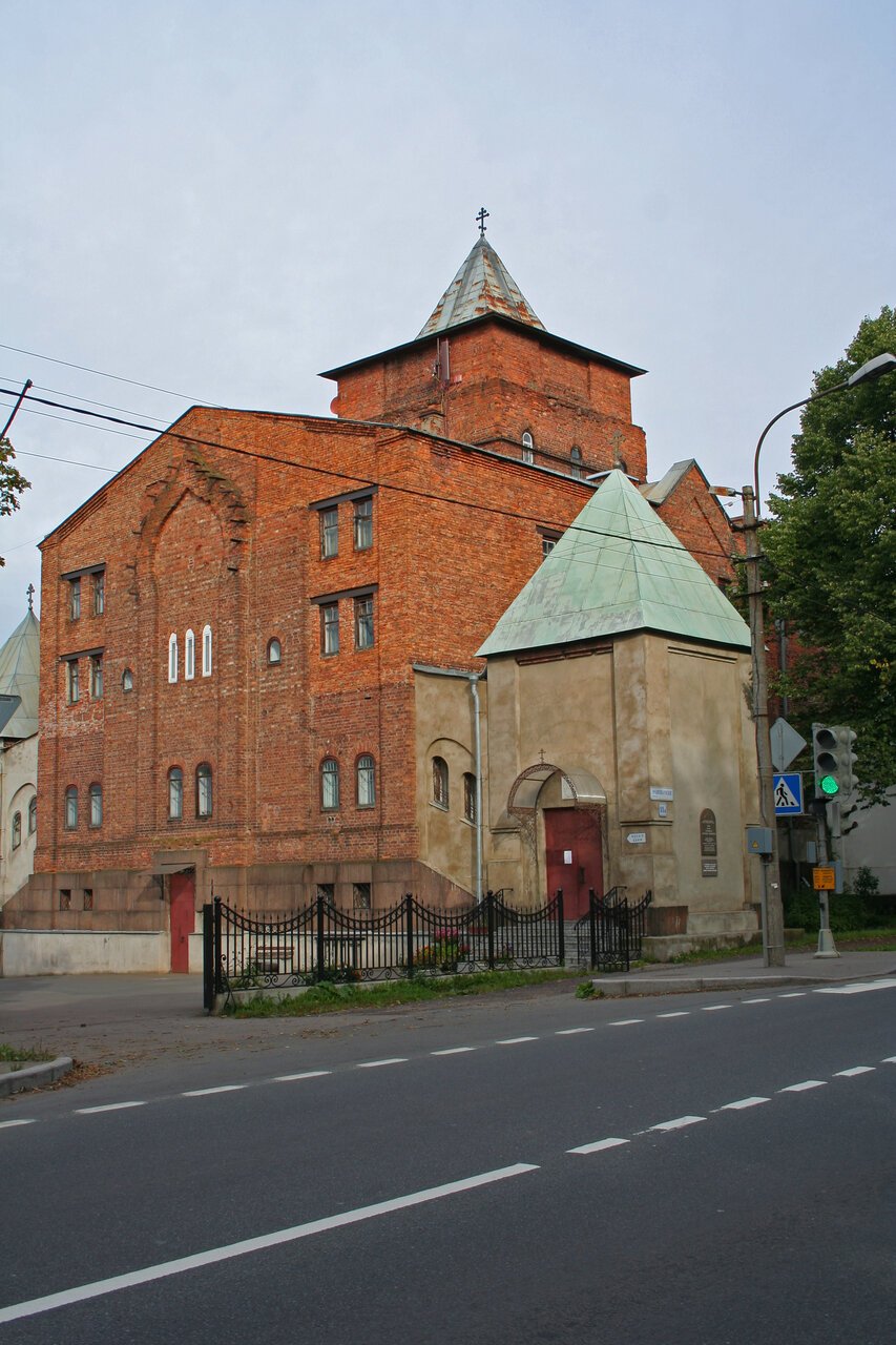 Храм Серафима Саровского в Петергофе