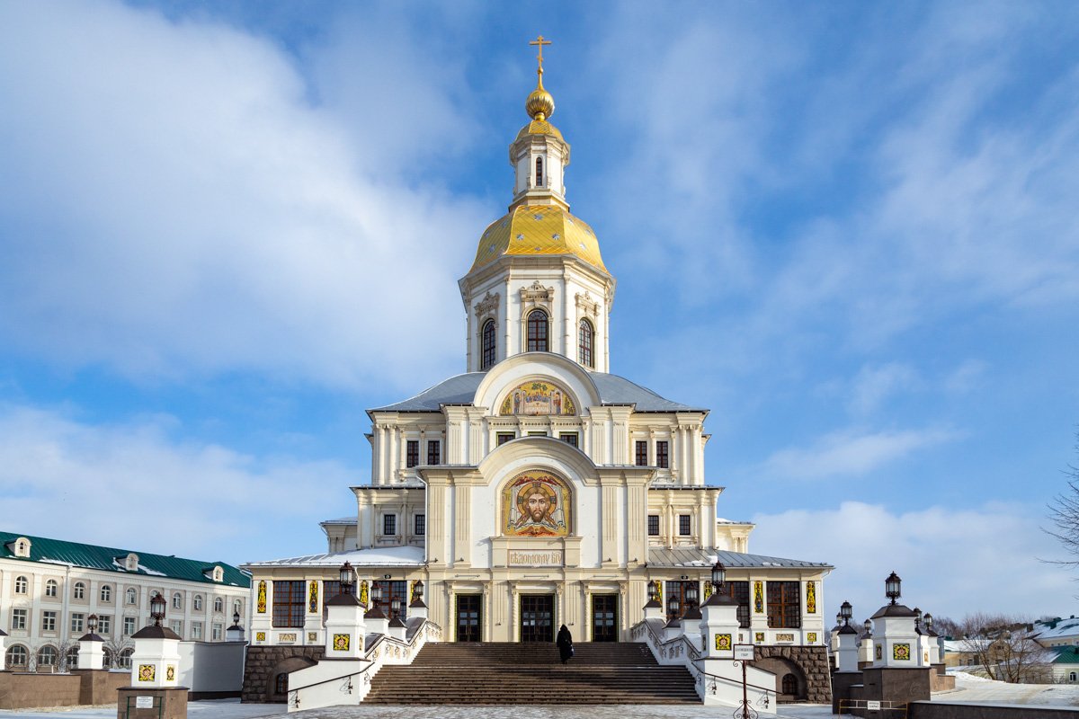 Поселок песочный Церковь Серафима Саровского