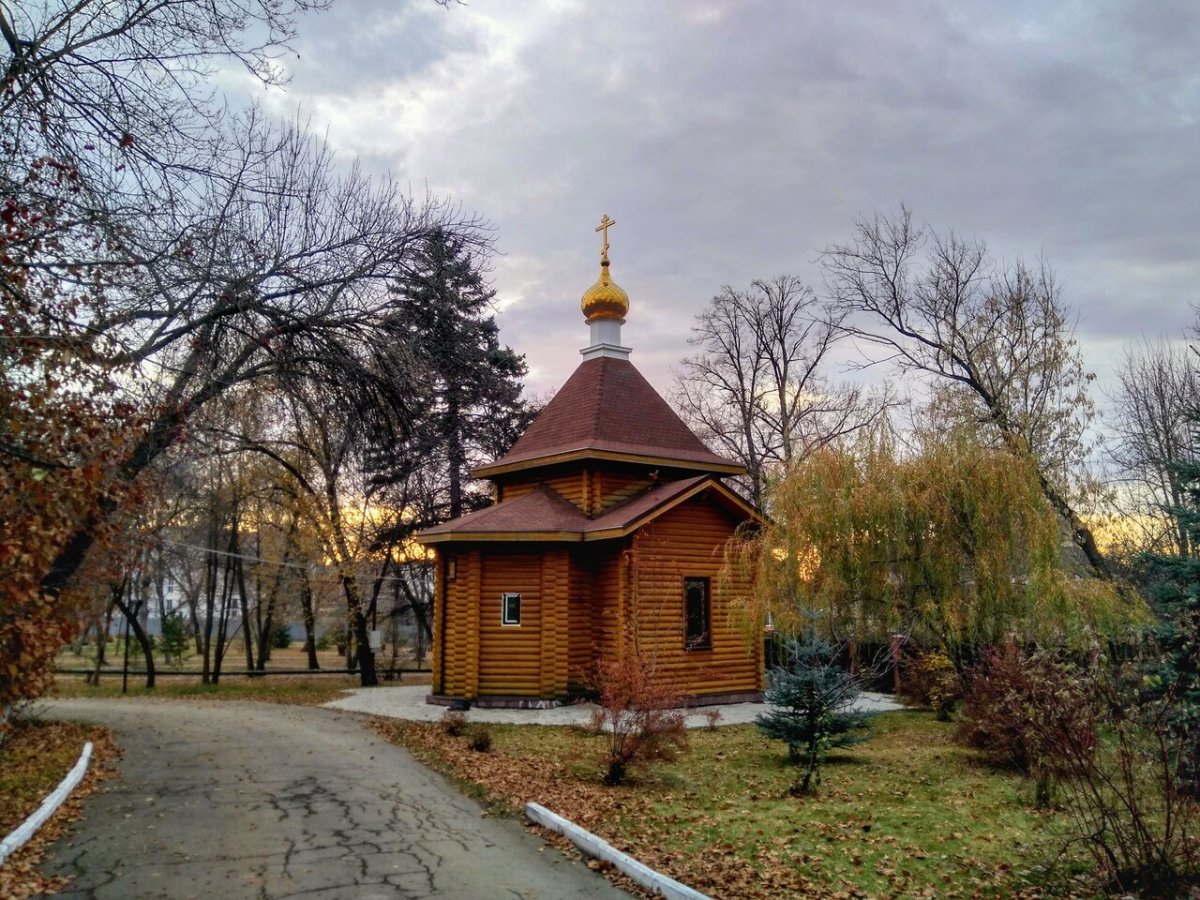 Церковь серафима саровского петергоф