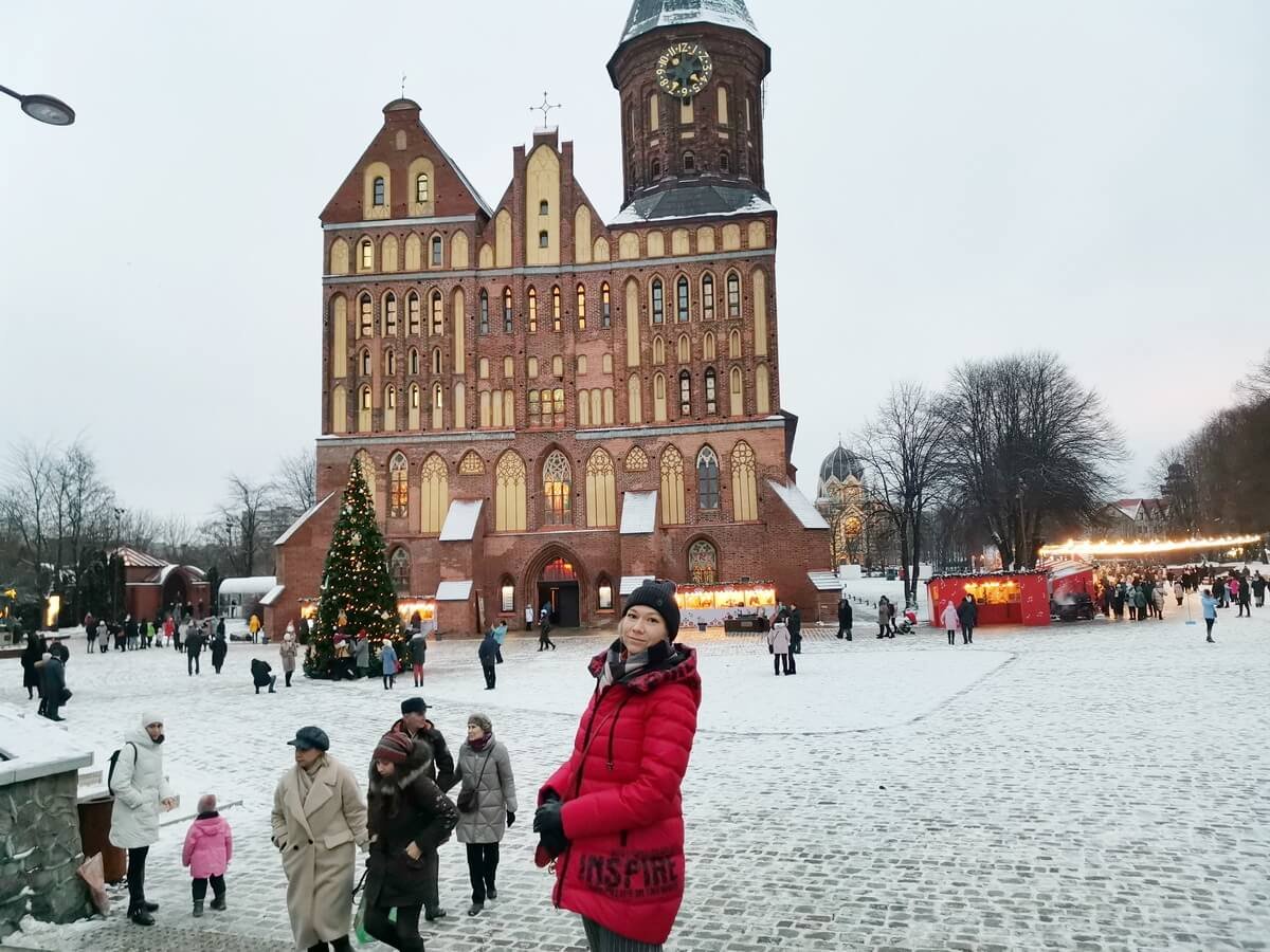 Калининград зимой фото. Кафедральный собор Калининград зима. Кафедральный собор Калининград зимой вечер. Амелиану Калининград зимой. Калининград в январе.