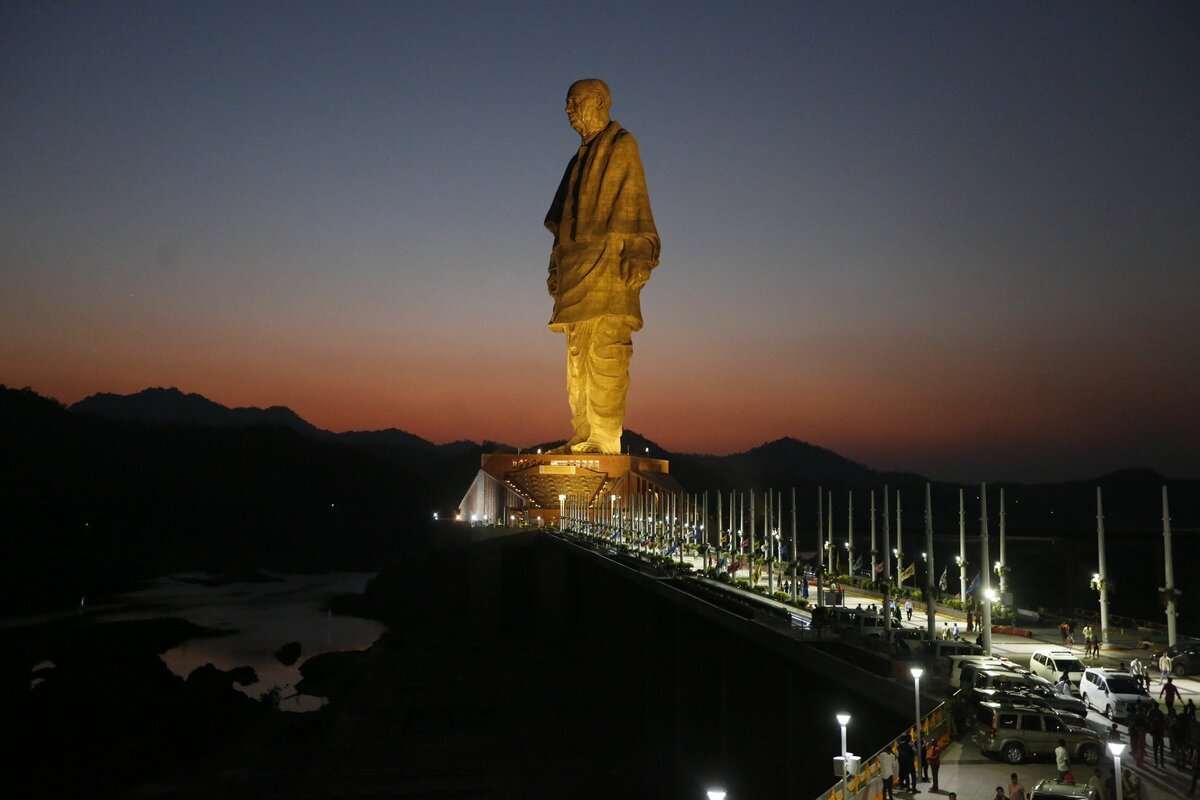 Индия самая большая статуя в мире