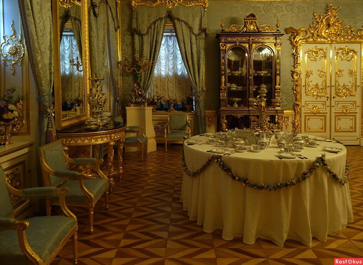 Петропавловский дворец СПБ