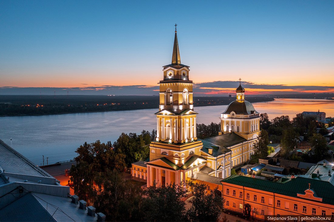 Пермский город на каме. Город Пермь Кама. Набережная реки Кама Пермь. Пермь панорама. Вечерняя Пермь.