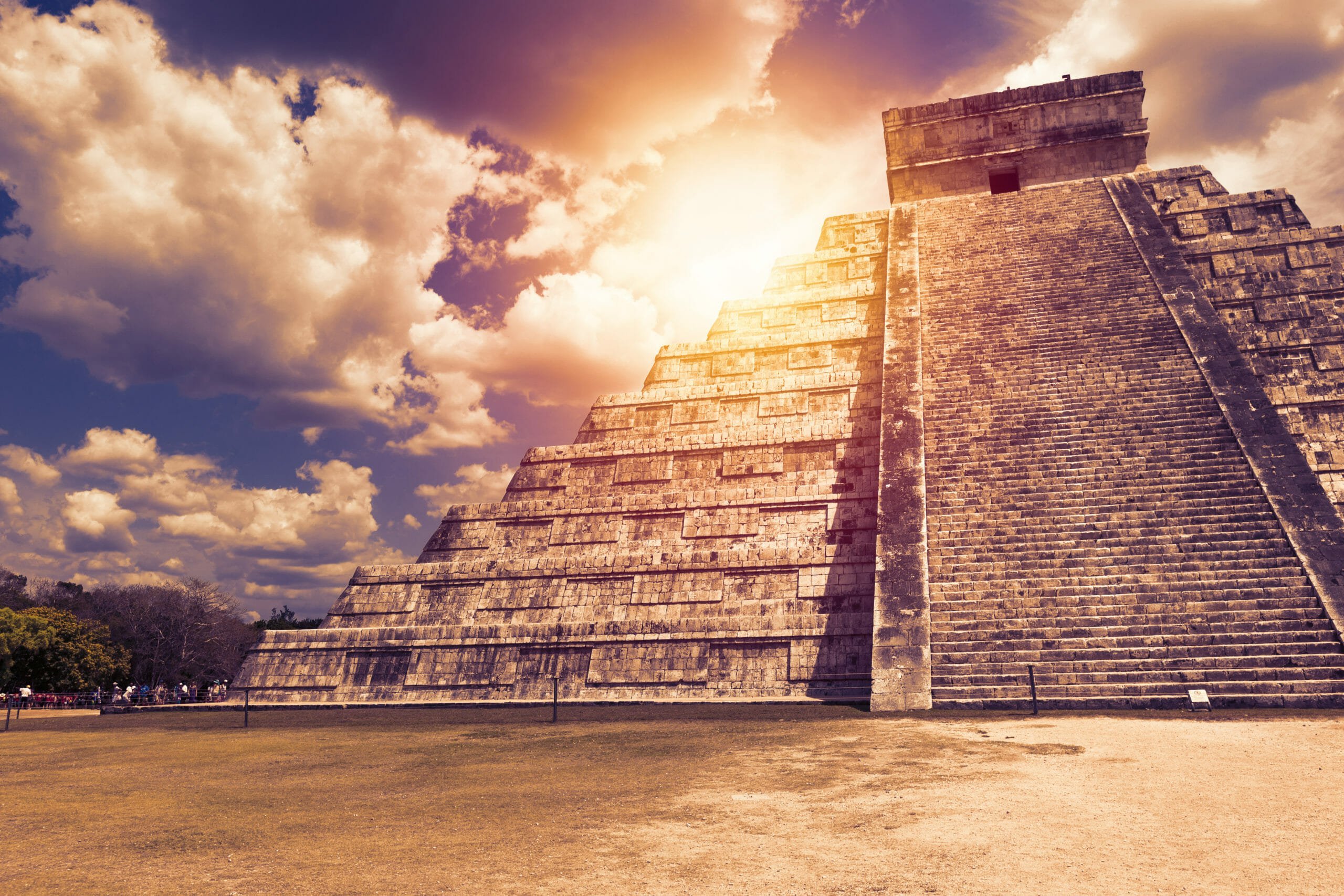 Назовите древние чудеса света. 7 Чудес света Чичен ица. Пирамида Майя Чичен-ица. Чичен ица Мексика чудо. Майя Чичен ица.
