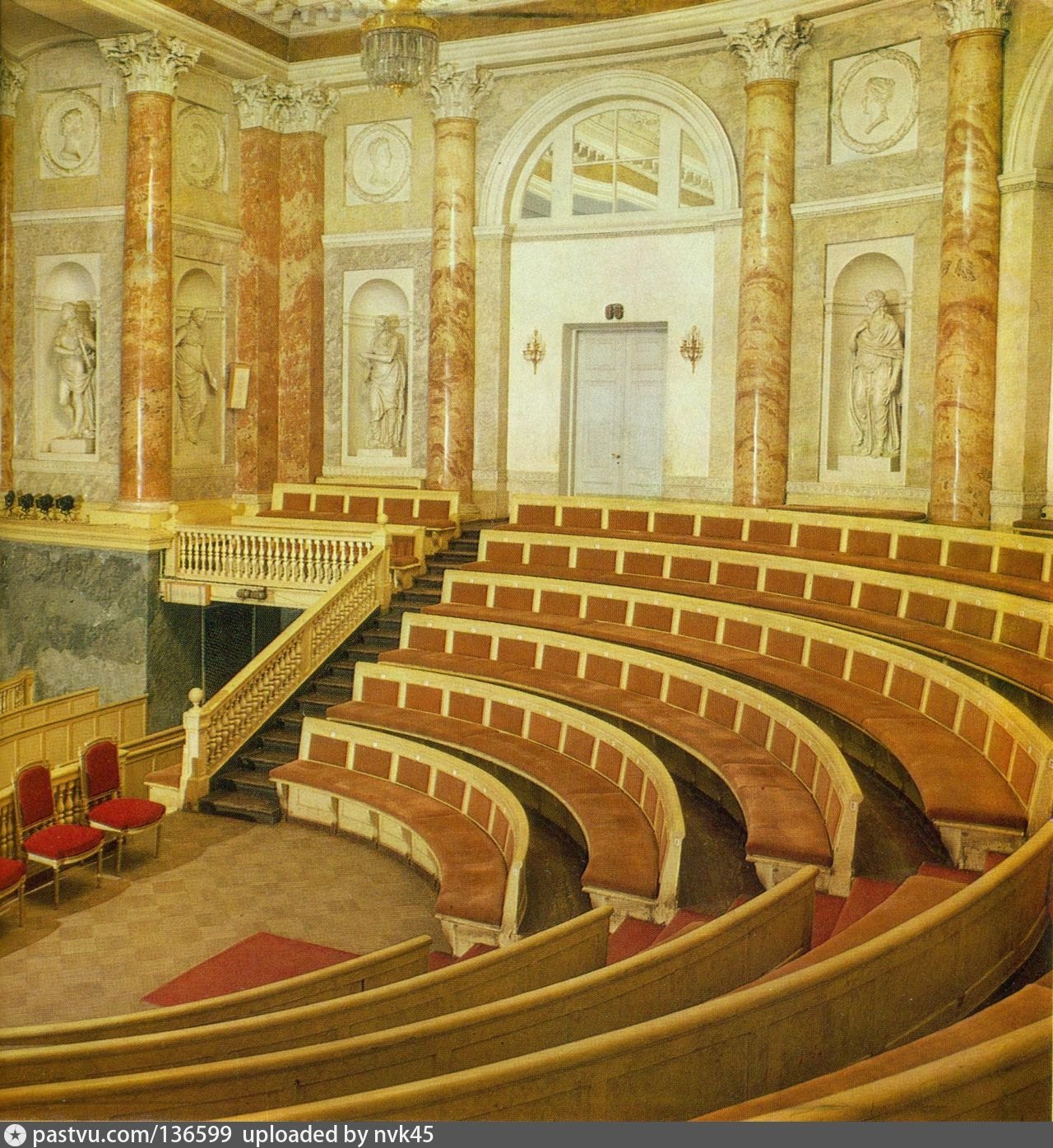 театр эрмитаж арбат зрительный зал