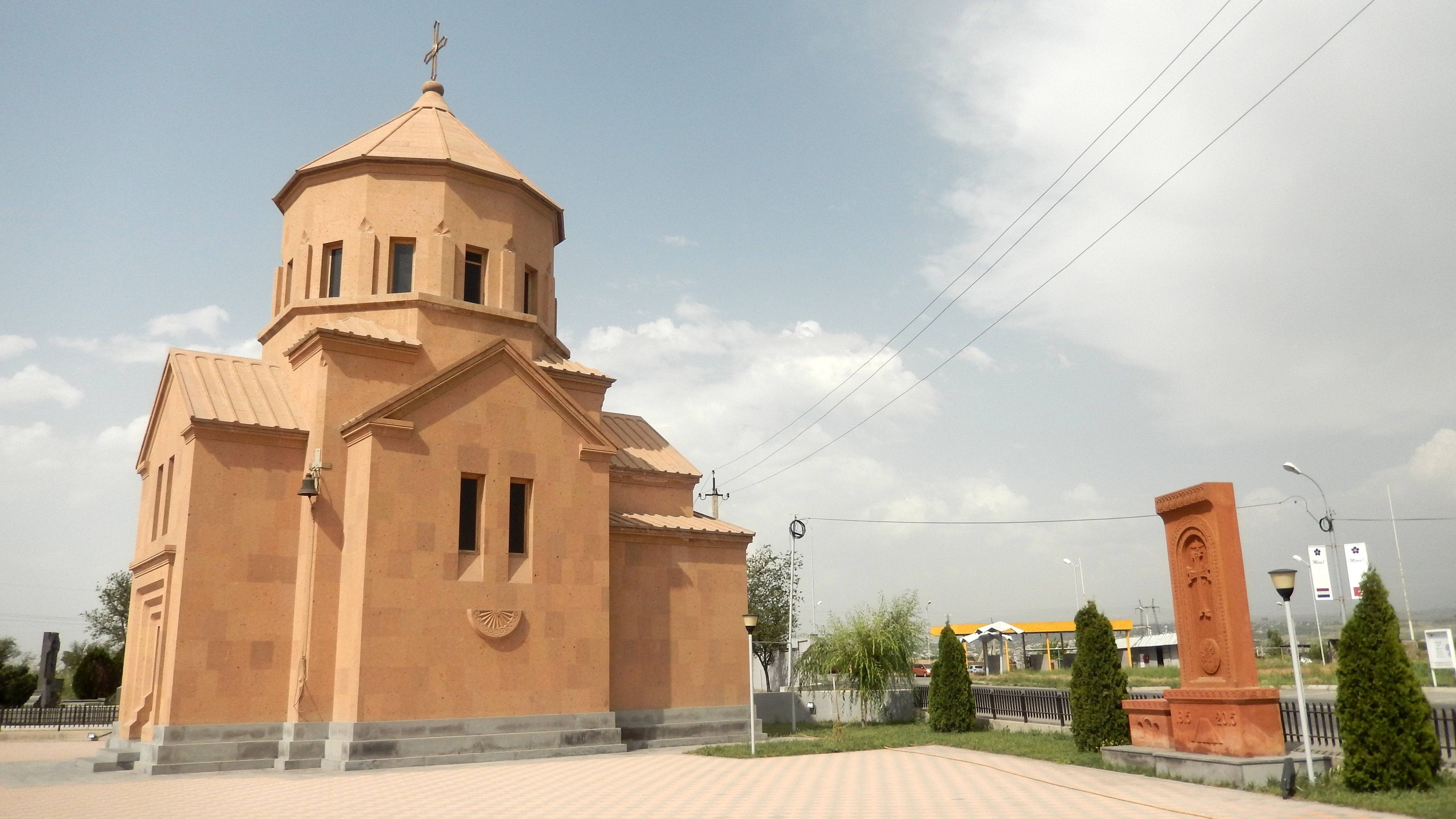 Почему армянский церковь. Церковь Святого Фаддея (Масис, Армения). Церковь в Армению город Масис.