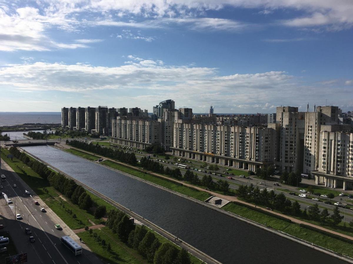 Новосмоленская набережная Санкт-Петербург